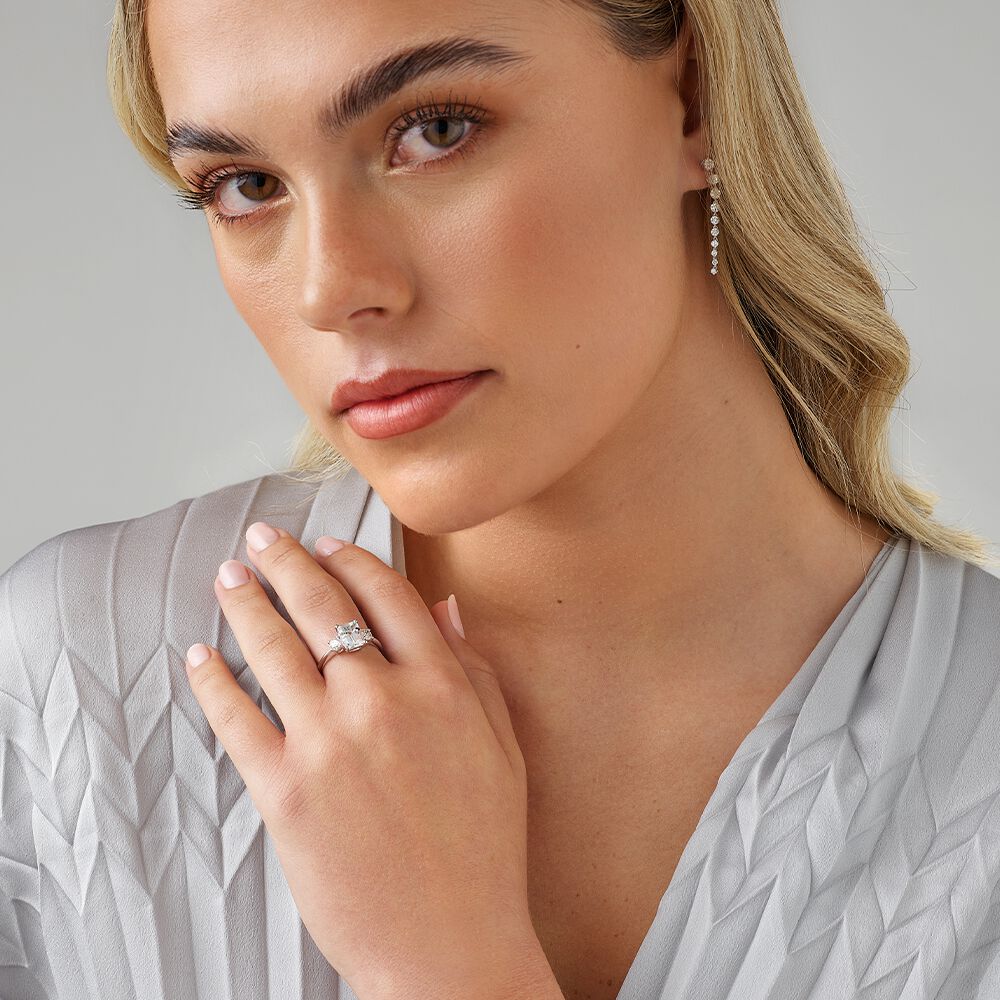 Ring with Aquamarine & 0.40 Carat TW of Diamonds&nbsp;in 10kt White Gold